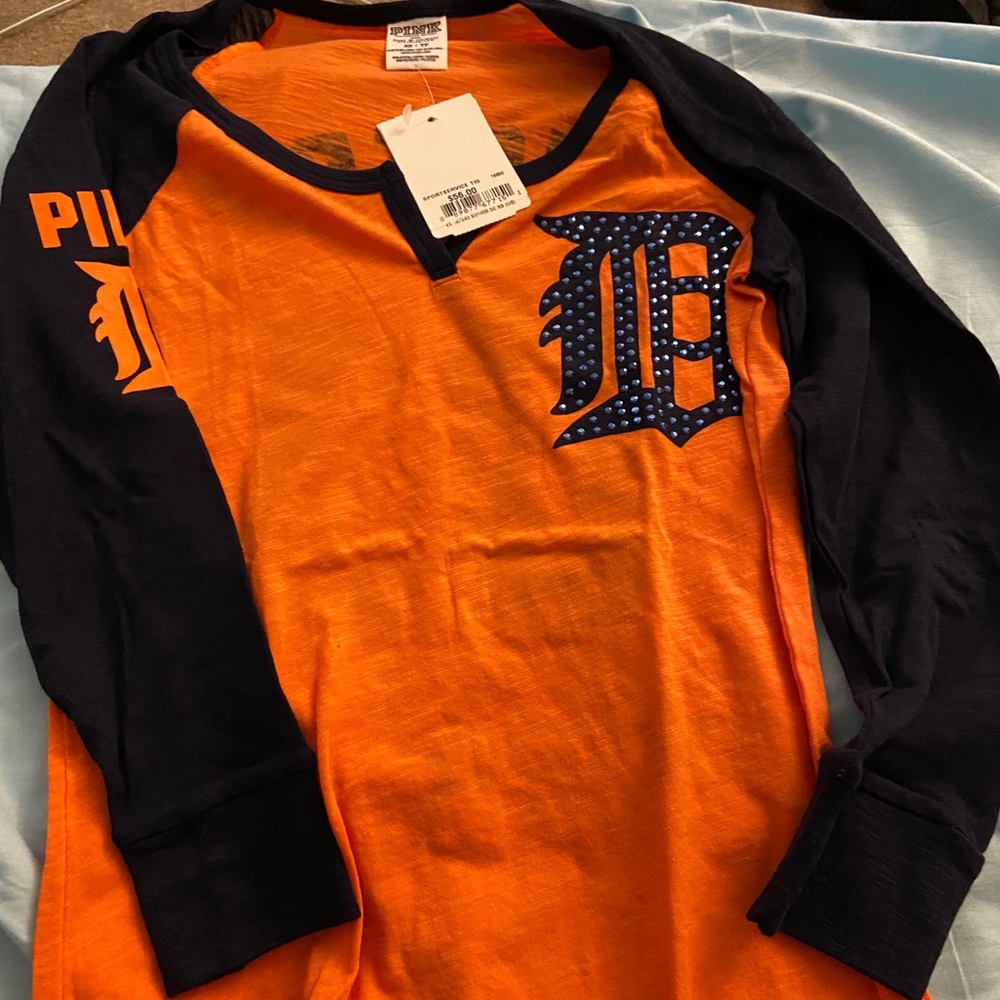 Women’s tigers shirt 3/4 sleeve